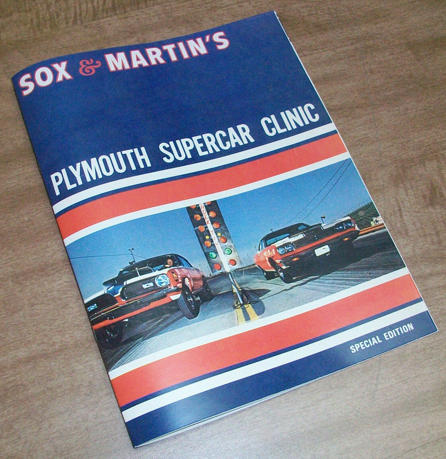 Sox & Martin Plymouth Supercar Clinic 28pp Book Nhra Road Runner, Hemi Drag Race
