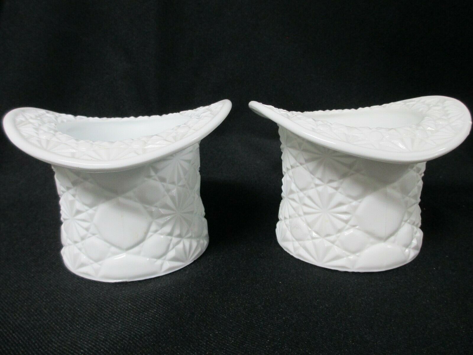 2 Vintage Fenton White Milk Glass Daisy And Button Top Hat Vase Nut Dishes
